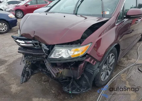 2015 Honda Odyssey Touring/Touring Elite z USA, uszkodzony, nr VIN 5FNRL5H98FB092869